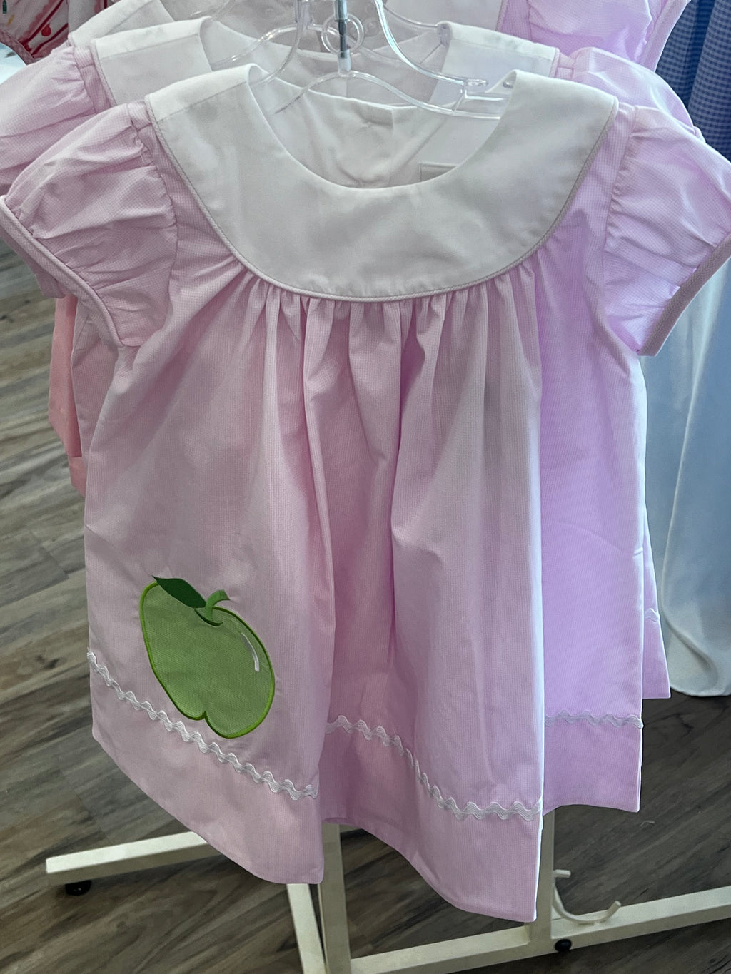 Rosie dress green apple