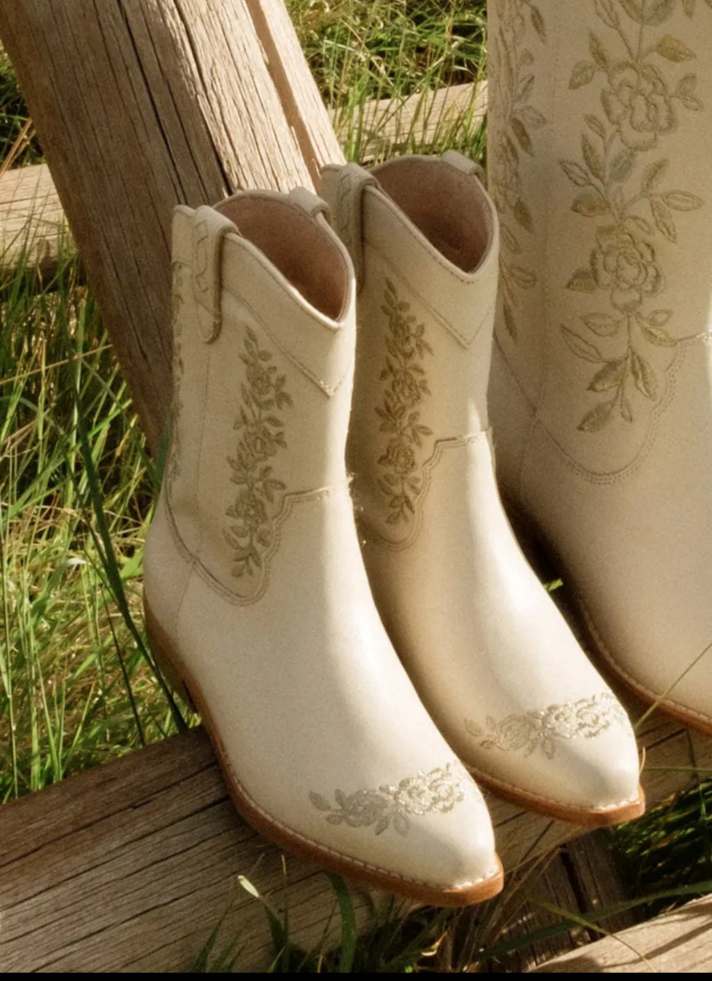 Avery Boots-Cream