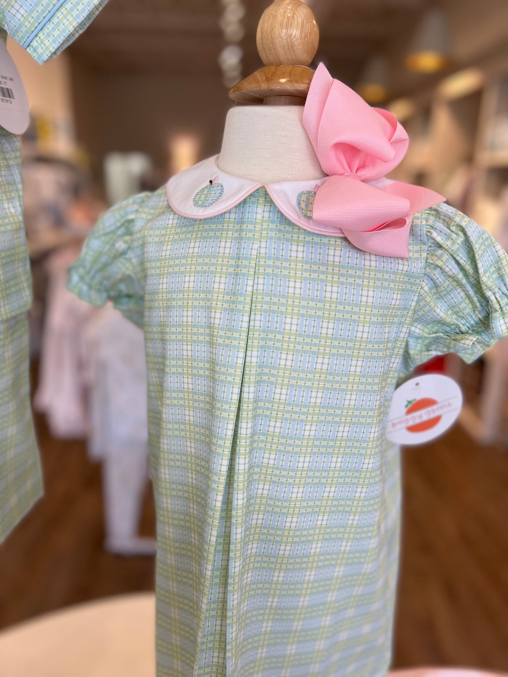 Short Sleeve Day Dress-Estes Gingham with Apples